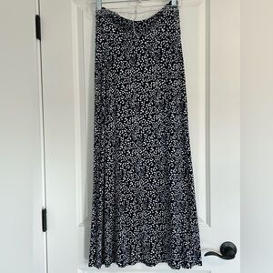 Loveappella pull-on blue/white print high roll top Maxi skirt EUC ultra soft